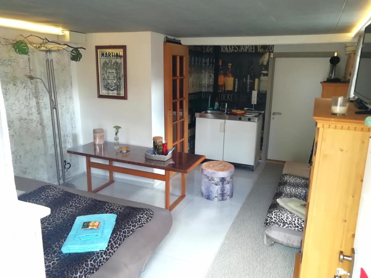 Kleines Studio Im Eichenwaeldchen, 1 Zimmer Kueche Bad Friedrichsgrun Eksteriør bilde